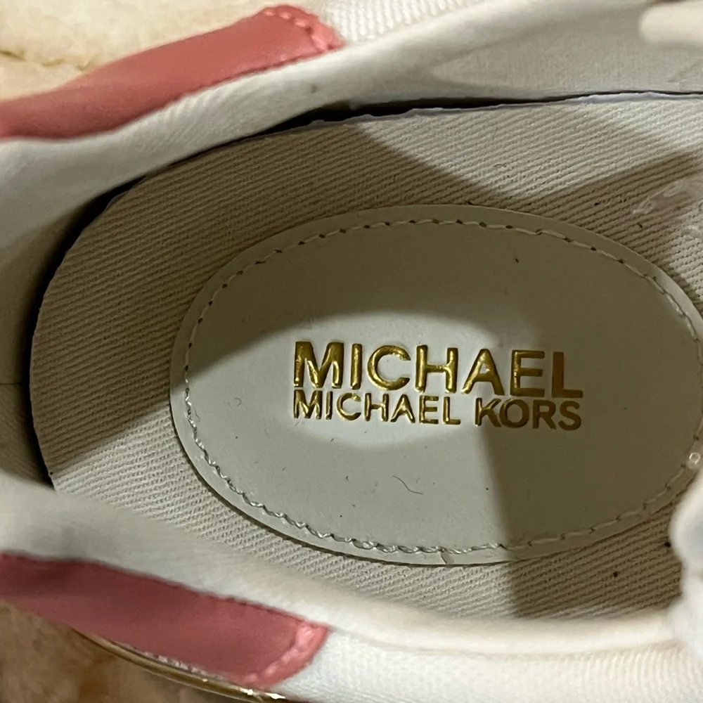 Michael Kors Logo Lace-Up Sneakers - Picture 8 of 17